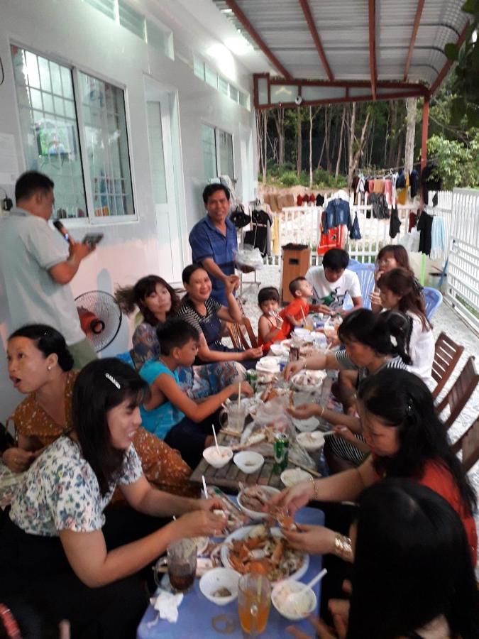 Nhà Nghỉ NgọC PhuọNg Hon Son Otel Lai Son Dış mekan fotoğraf