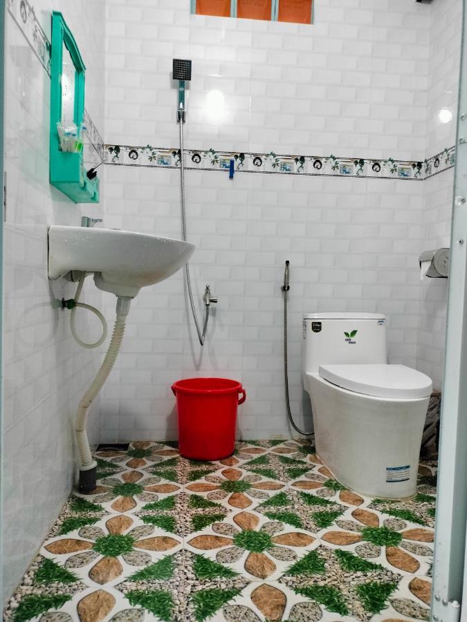 Nhà Nghỉ NgọC PhuọNg Hon Son Otel Lai Son Dış mekan fotoğraf