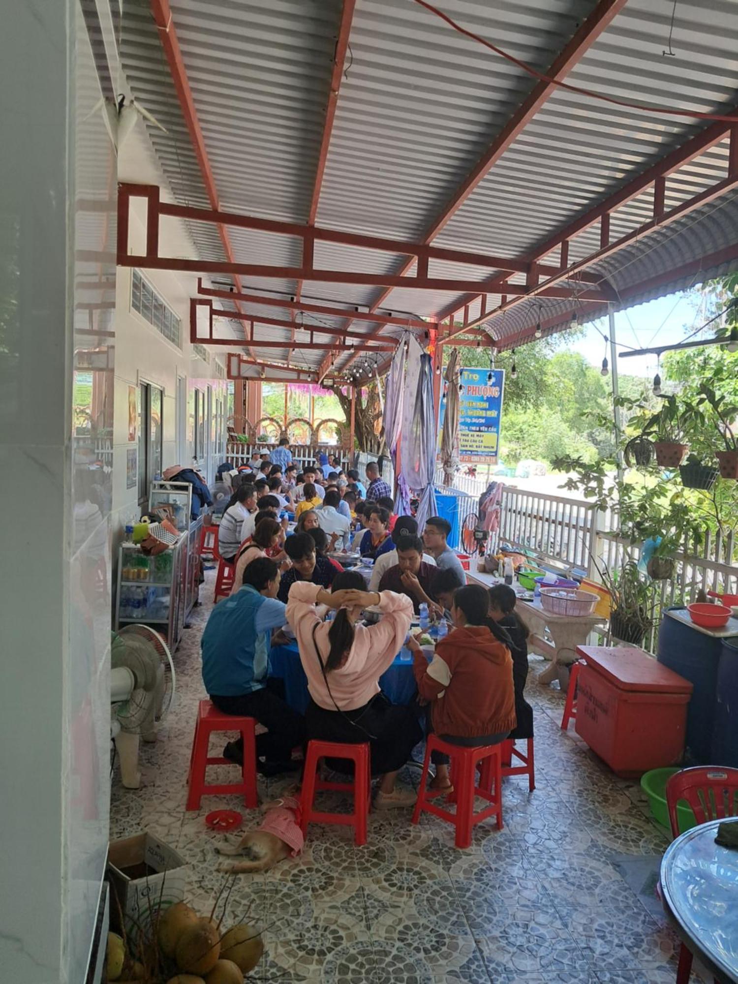 Nhà Nghỉ NgọC PhuọNg Hon Son Otel Lai Son Dış mekan fotoğraf