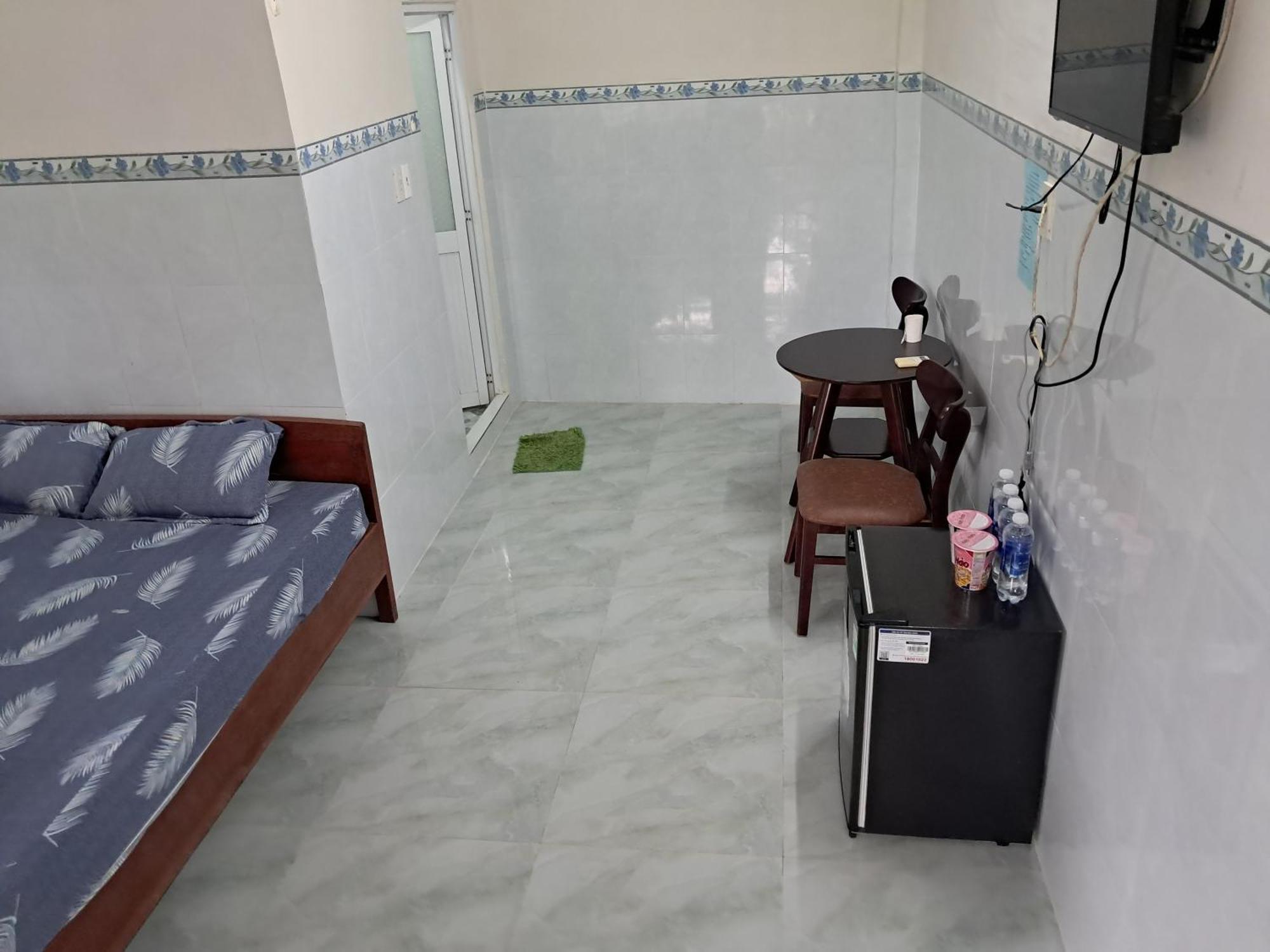 Nhà Nghỉ NgọC PhuọNg Hon Son Otel Lai Son Dış mekan fotoğraf